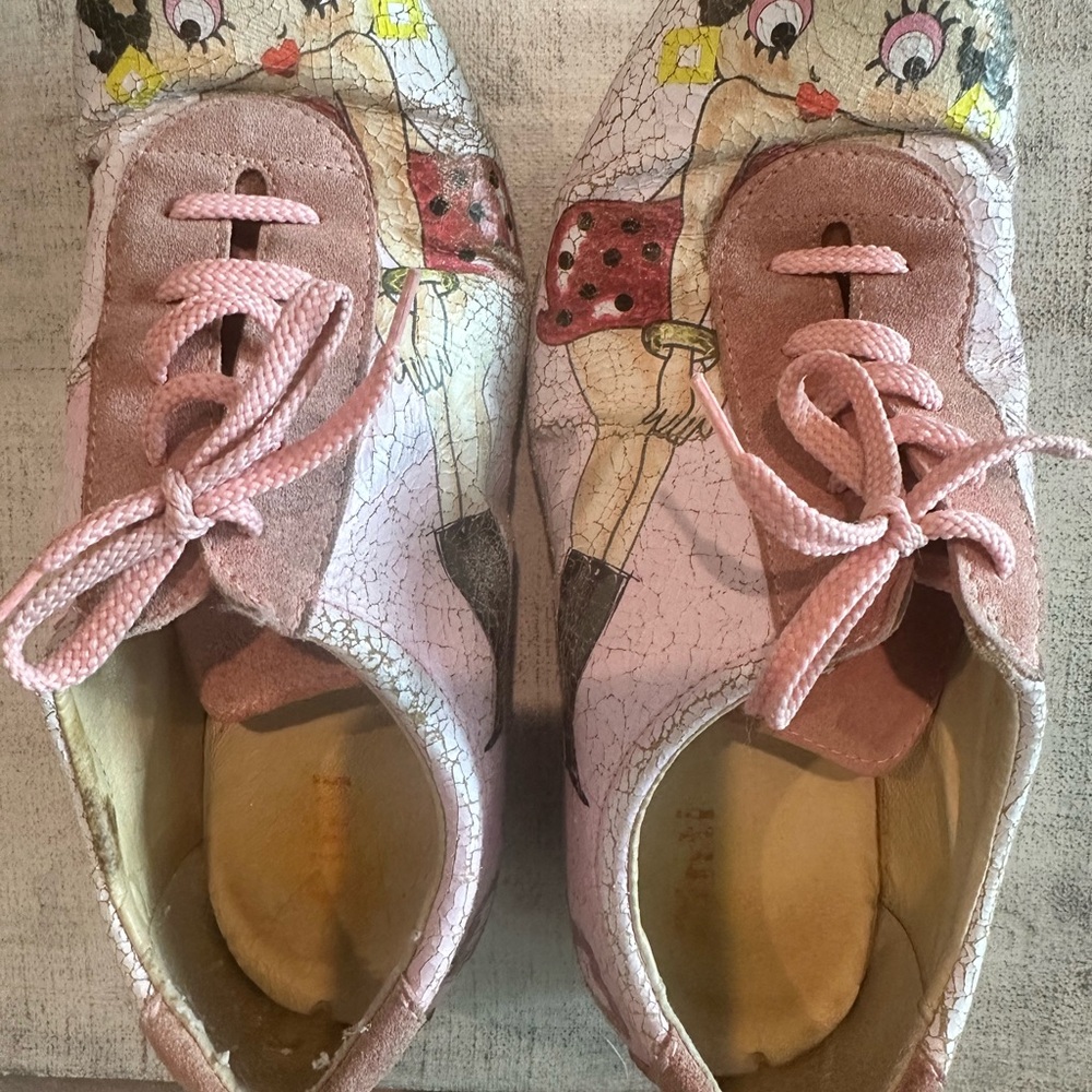 Betty Boop Vintage Cinti Italian, leather women’s shoes , Size 8